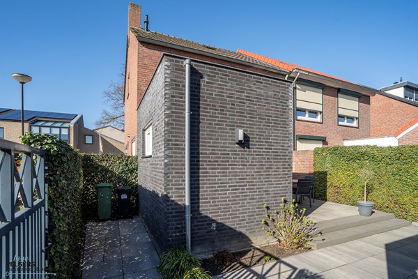 Medium property photo - Gouverneur Van Hovelllaan 28, 5953 CV Reuver
